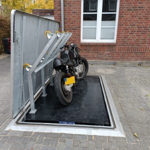 Motorberging bezorgd in Düsseldorf