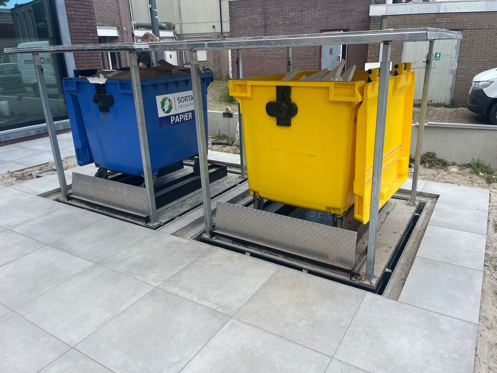 Ondergrondse opbergsystemen bezorgd in Emmeloord