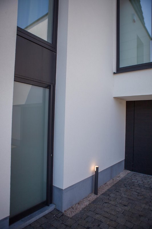 LUTEC Cyra - Sokkellamp voor buiten - Padverlichting - LED - 3000K warm wit licht - 500lm - Donkergrijs 65 cm - Afbeelding 4
